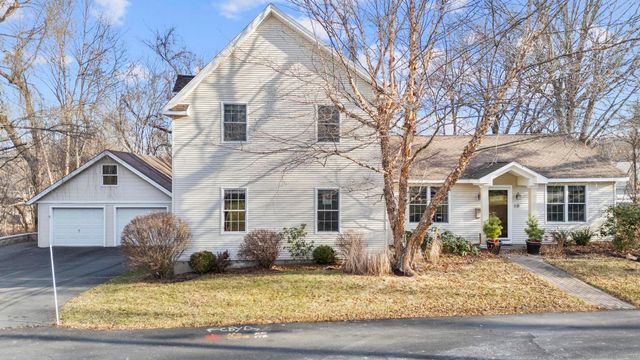 $549,900 | 18 Hobart Street | Farmington