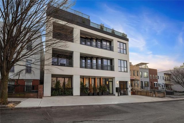 $899,000 | 316 22nd Street, Unit 1A | Greenwood Heights