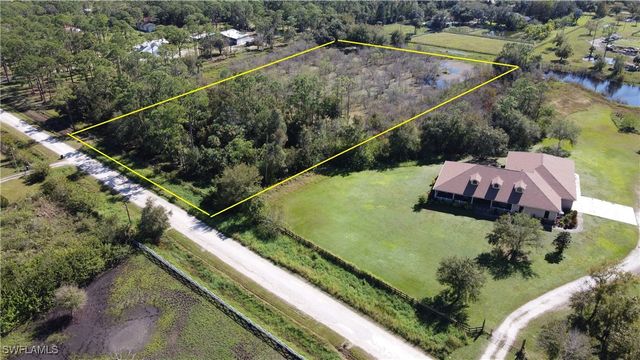 $300,000 | 9750 Quail Hollow Road | North Fort Myers