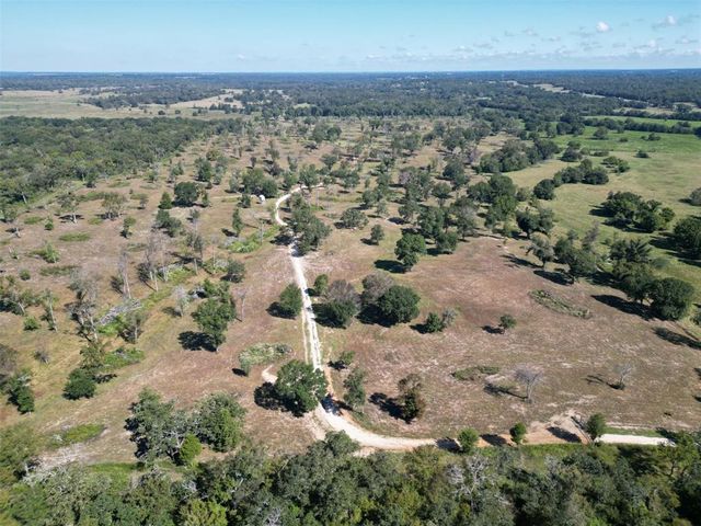 $1,800,000 | 16455 I 45 South Feeder Centerville Tx 75833