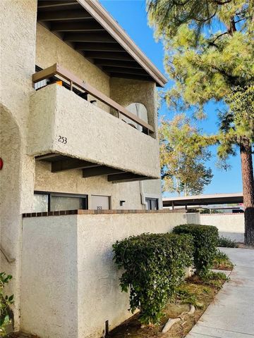 $369,000 | 25023 Peachland Avenue, Unit 253 | South Newhall