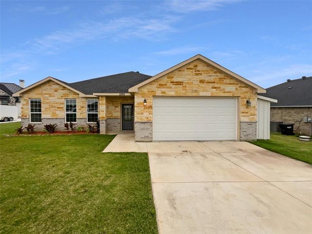 $453,000 | 5565 Justine Place | Far West Fort Worth