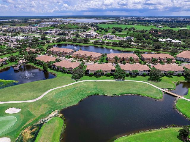 $665,000 | 8364 Miramar Way | Lakewood Ranch Country Club