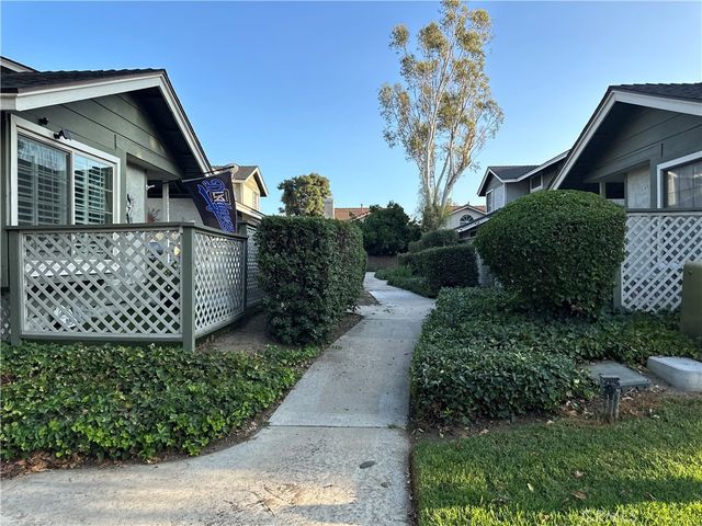 $2,500 | 8853 Applewood Drive | Southwest Rancho Cucamonga