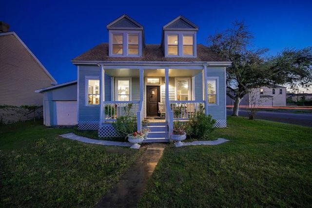 $299,000 | 3027 Avenue L | Downtown Galveston