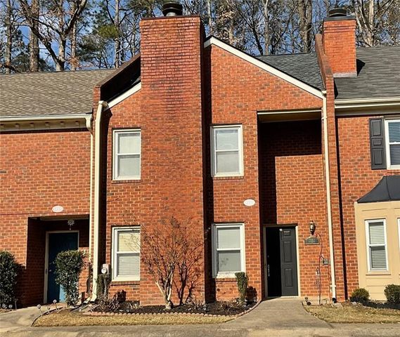 $290,000 | 3153 Corner Oak Drive | Peachtree Corners