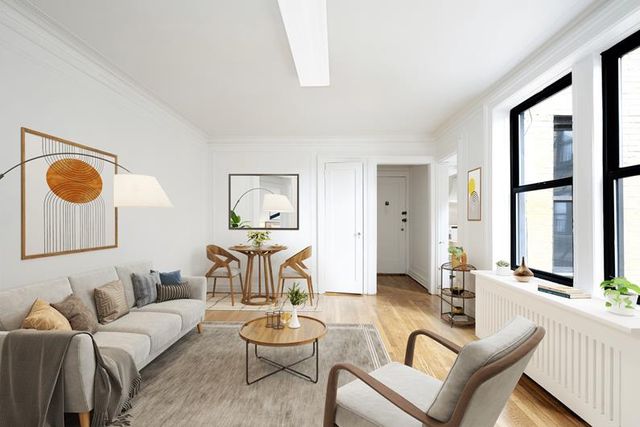 $695,000 | 319 West 18th Street, Unit 5H | Chelsea