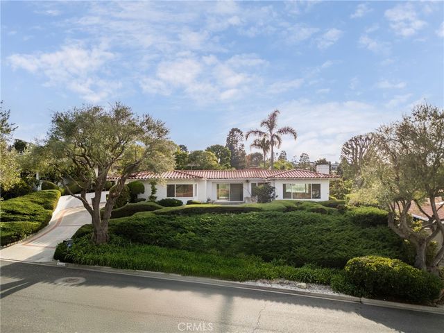 $2,350,000 | 2432 Vía Sonoma | Montemalaga