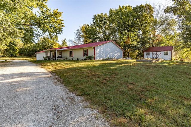 $699,000 | 6301 Southwest Ana Drive | Rockford Township - Caldwell County