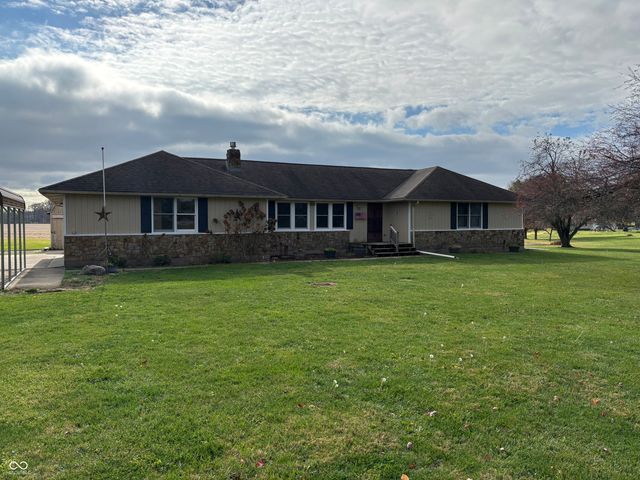 $279,000 | 12335 East Legal Tender Road | Rock Creek Township - Bartholomew County