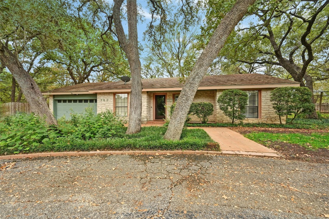 front view of house with a yard