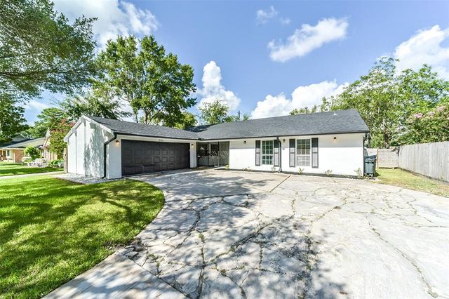 $469,999 | 8102 Hillcroft Street | Meyerland Area