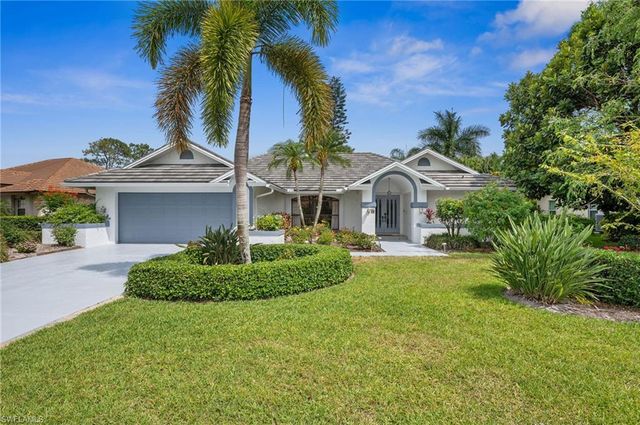 $825,000 | 118 Palmetto Dunes Circle | Lely Country Club