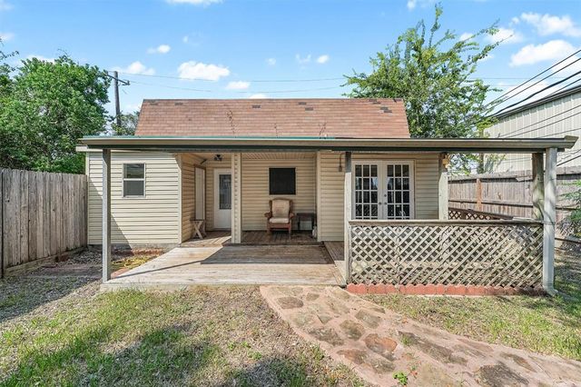 $1,300 | 7441 Evie Lane | Deer Park