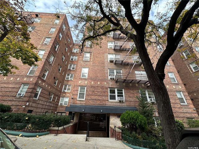 $619,000 | 102-55 67th Drive, Unit 1J | Forest Hills Ward