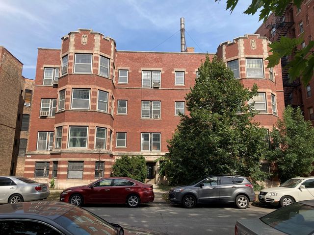 $250,000 | 1356 East Hyde Park Boulevard, Unit 2 | Kenwood