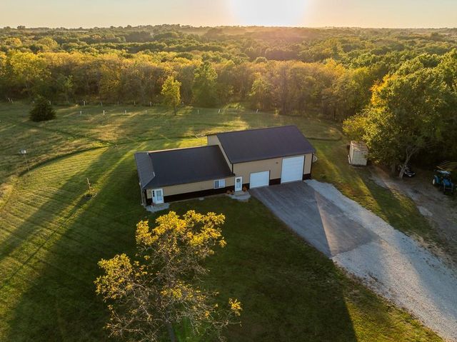 $573,000 | 8556 Northwest Millcreek Drive | Kidder Township - Caldwell County