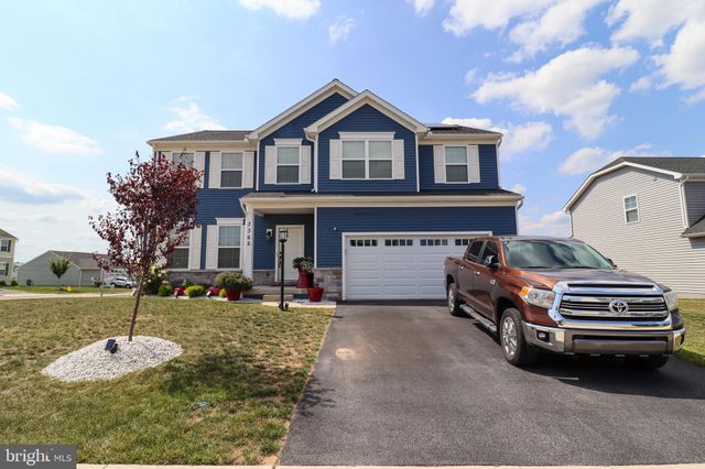 $469,900 | 3365 Winter Drive | The Seasons