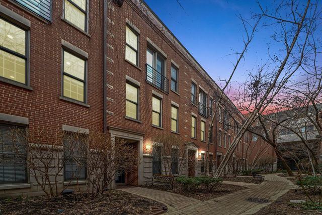 $1,099,000 | 1229 West Madison Street, Unit N | West Loop