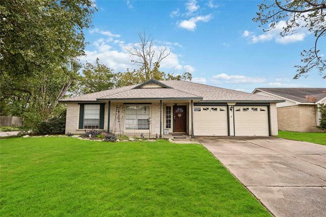 $315,000 | 19903 Edensborough Drive | Westfield