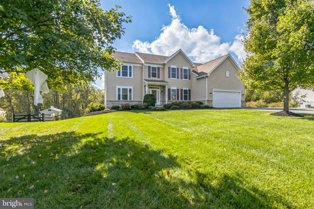 $715,000 | 193 Mill House Drive | New London Township - Chester County