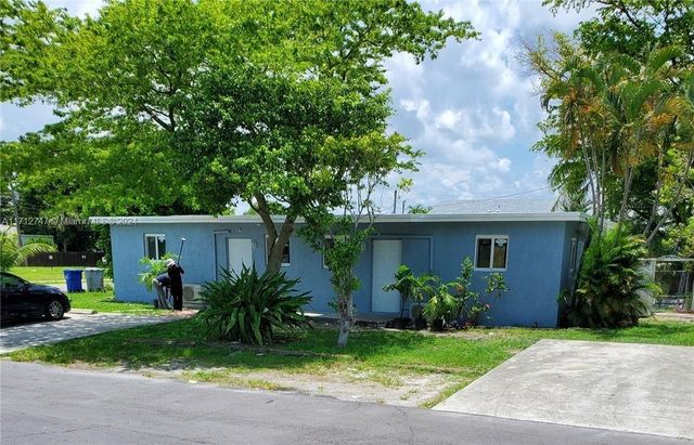 $500,000 | 2301 Northwest 4th Street | Old Collier