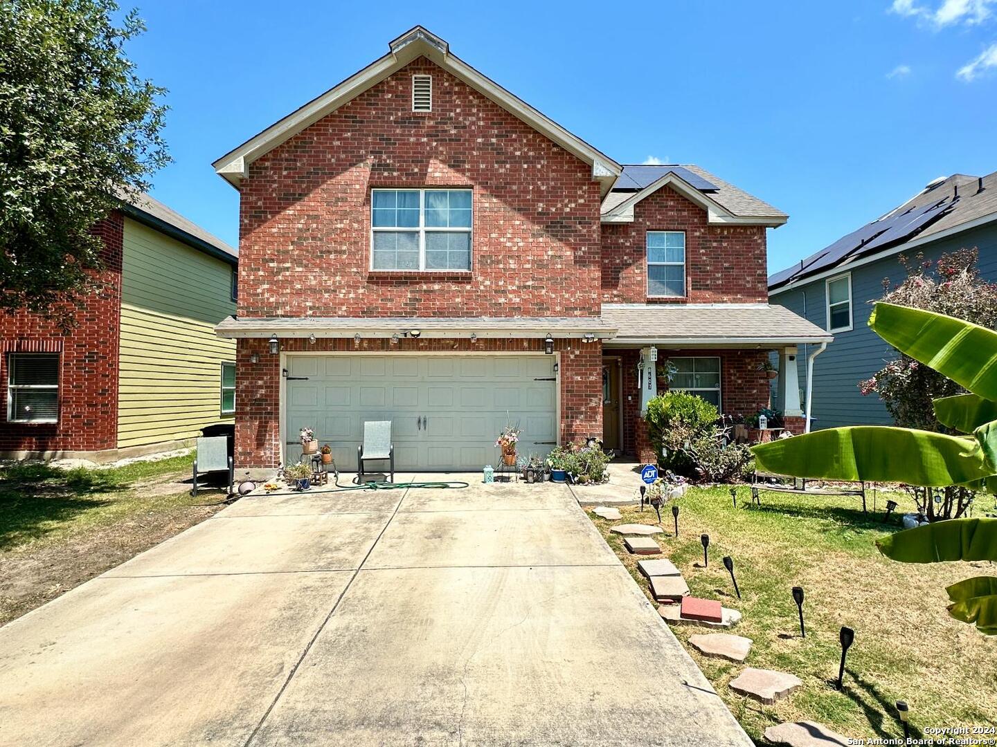 a front view of house with yard