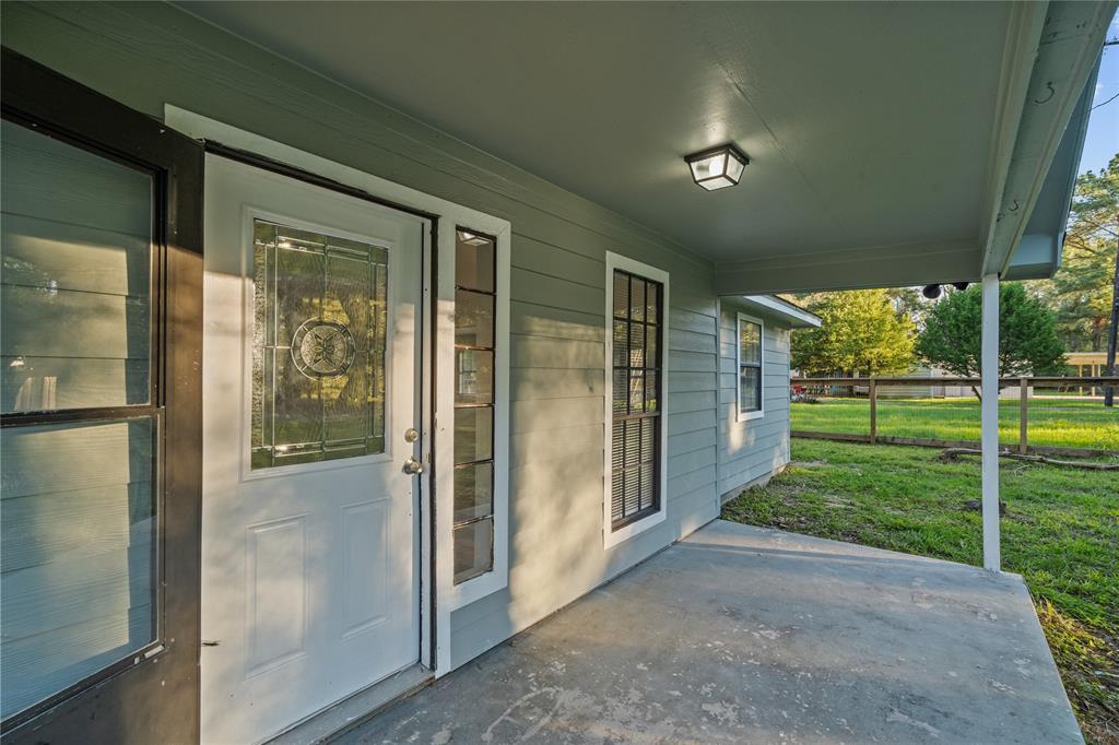 Welcome home! Plenty of room for outdoor potted plants and patio furniture.