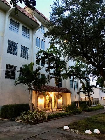 $2,800 | 411 Anastasia Avenue, Unit 306 | Country Club Section