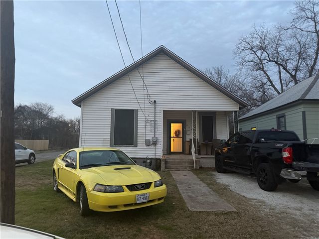 $165,000 | 921 Preston Street | Carver