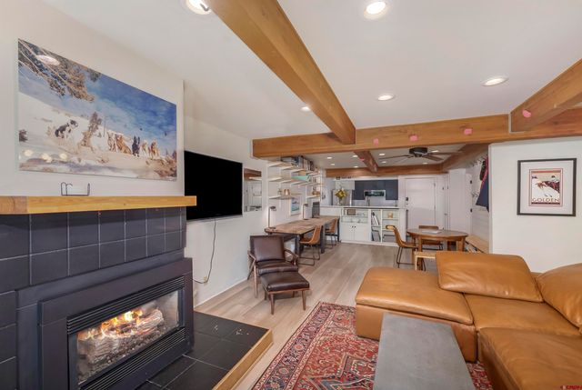 $539,000 | 11 Hunter Hill Road, Unit 306 | Mount Crested Butte