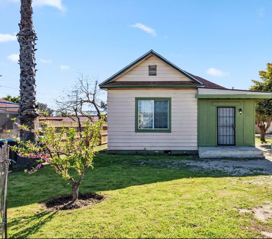 $285,000 | 2211 Sylvia Street | Selma