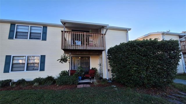 $175,000 | 138 Hunter Lake Drive, Unit F | Oldsmar