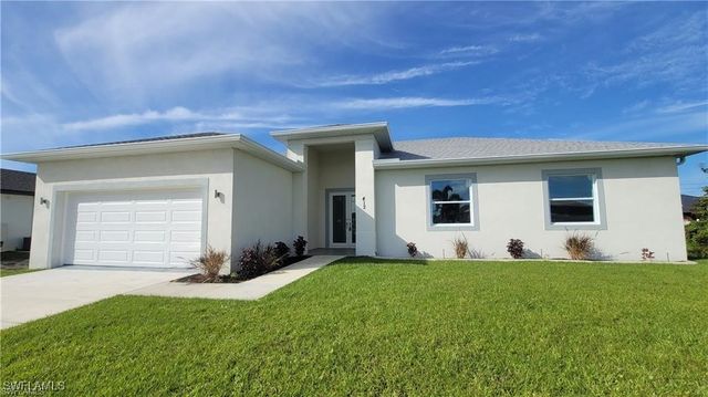 $430,000 | 412 Southwest 28th Avenue | Cape Coral