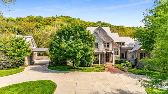 $4,200,000 | 1066 Vaughn Crest Boulevard | Laurelbrooke