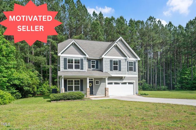 $409,999 | 145 Timberwood Drive | Forest Ridge