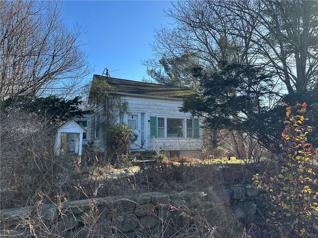 $800,000 | 576 Point Judith Road | Narragansett