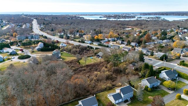 $800,000 | 576 Point Judith Road | Narragansett