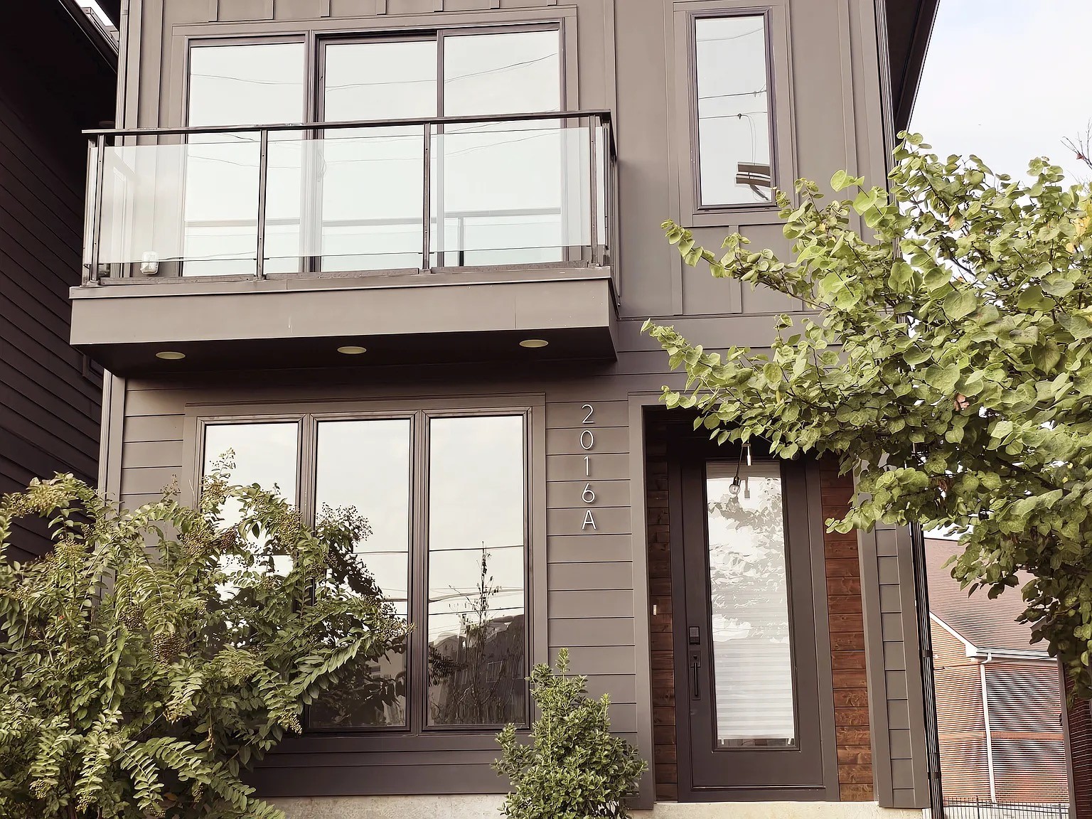 a house view with a outdoor space