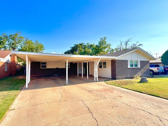 $215,000 | 5517 17th Place | Northwest Lubbock