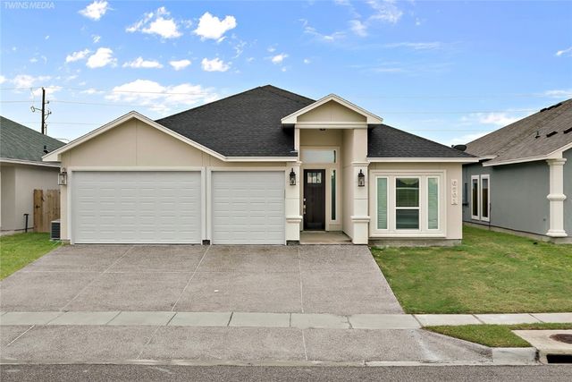 $495,000 | 6701 Paddington Drive | Southside