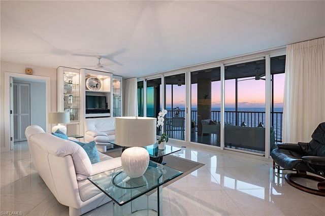 $2,495,000 | 4651 Gulf Shore Boulevard North, Unit PH3 | Park Shore