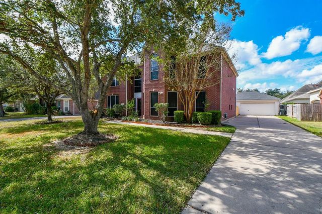 $450,000 | 2602 Sunday House Court | Sunrise Lakes