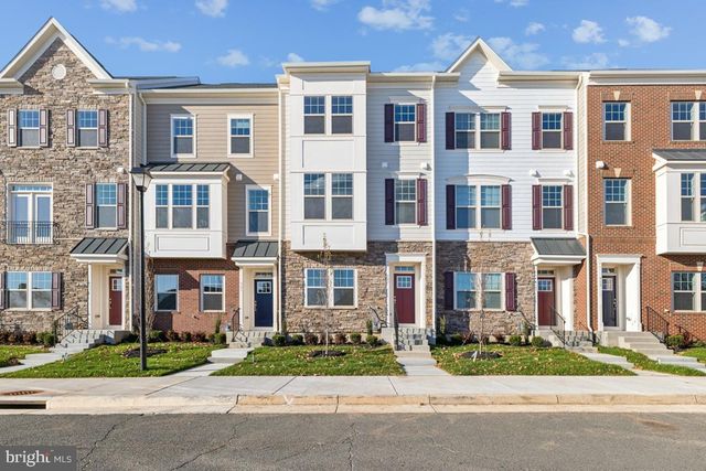 $699,990 | 909 Sawback Square Northeast | Potomac Station