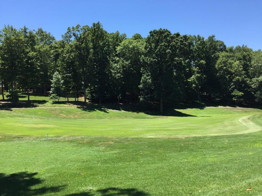 a view of a golf course