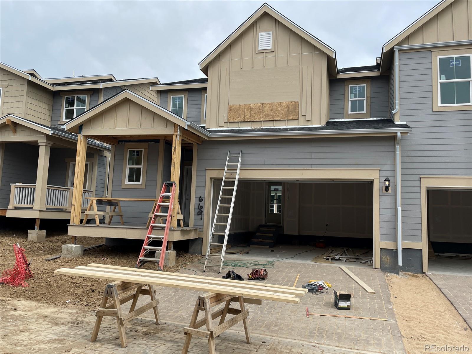 a view of outdoor space yard and deck