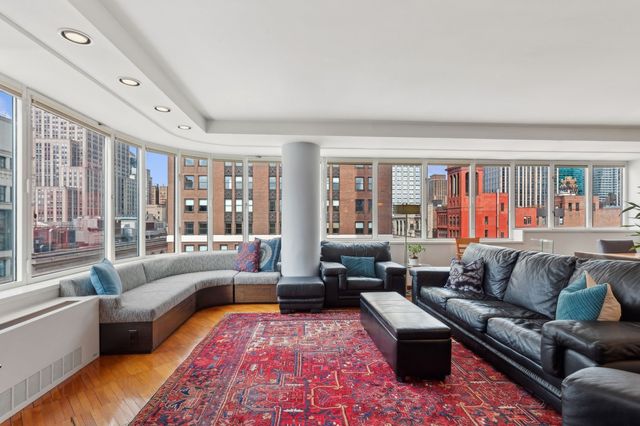 $2,150,000 | 211 Madison Avenue, Unit 18B | Murray Hill