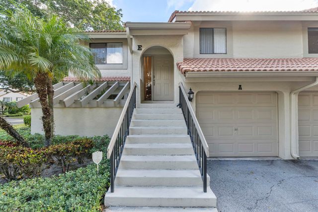 $3,350 | 5720 Coach House Circle, Unit E | Southwest Boca Raton