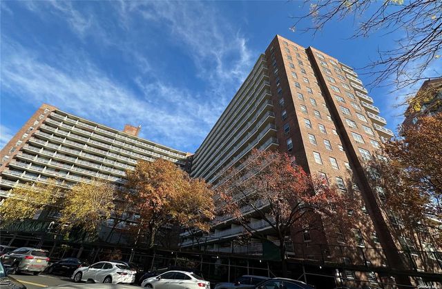 $329,000 | 61-25 97th Street, Unit 9E | Rego Park