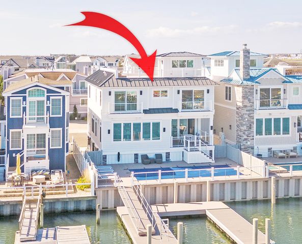 $5,749,000 | 370 83rd Street, Unit EAST | Marina District